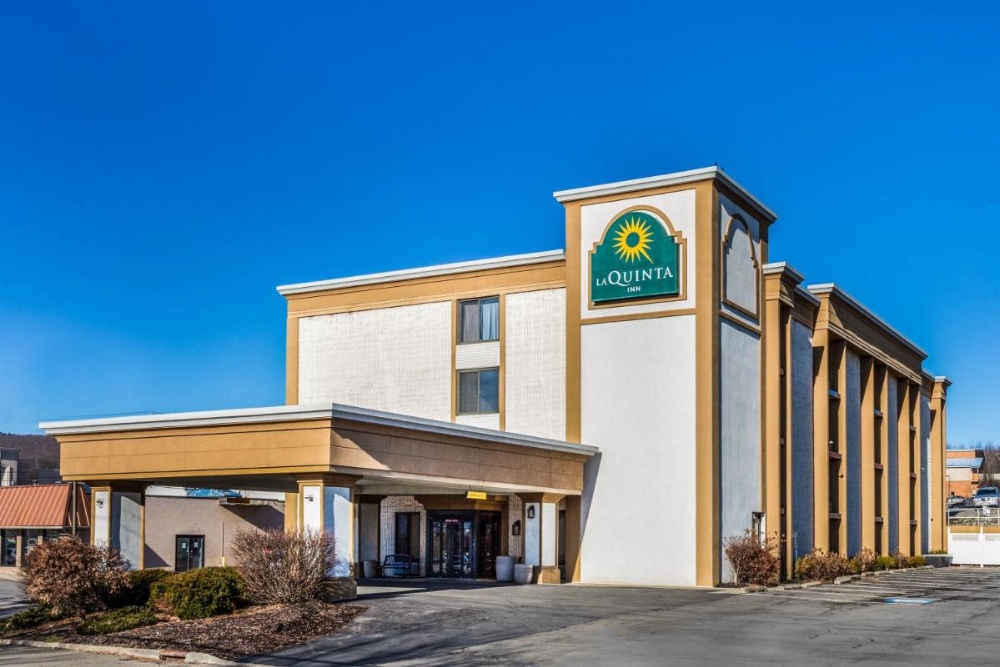 La Quinta Inn & Suites by Wyndham Binghamton - Johnson City Image 10